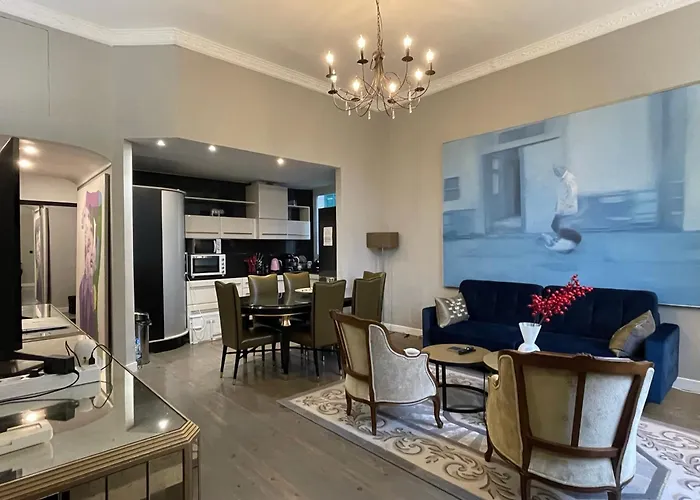 Luxury 2-Floor Flat