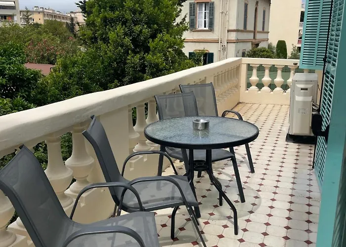 Luxury 2-Floor Flat